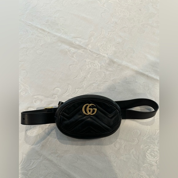 Gucci Crossbody Bag - Picture 3 of 7